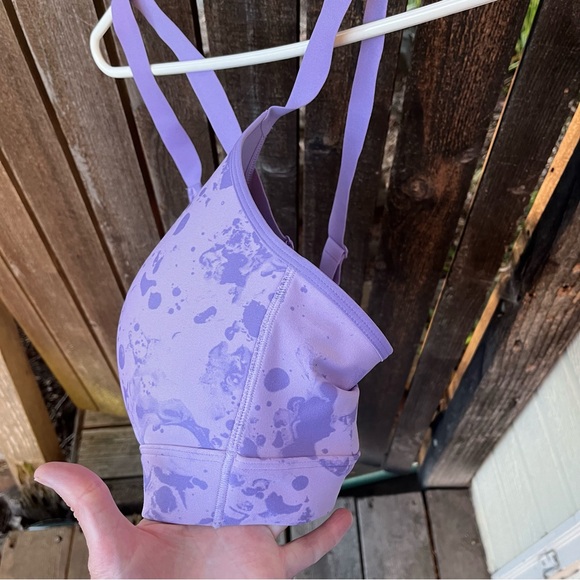 Under Armour Continuum Mid Printed Sports Bra In Purple Sz 1X/48/50/1X - Picture 9 of 12